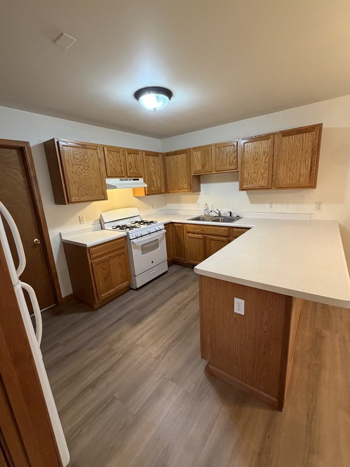 5141 Sherwin Ave #5143 - Photo 4 of 7
