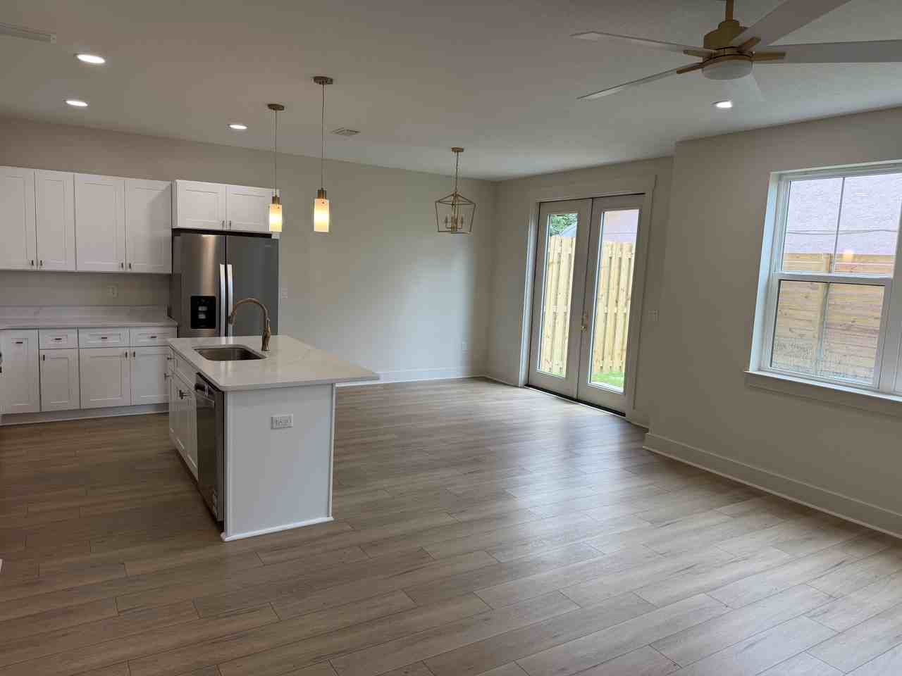 102 Grand Lagoon Shores Dr #1 - Photo 7 of 31