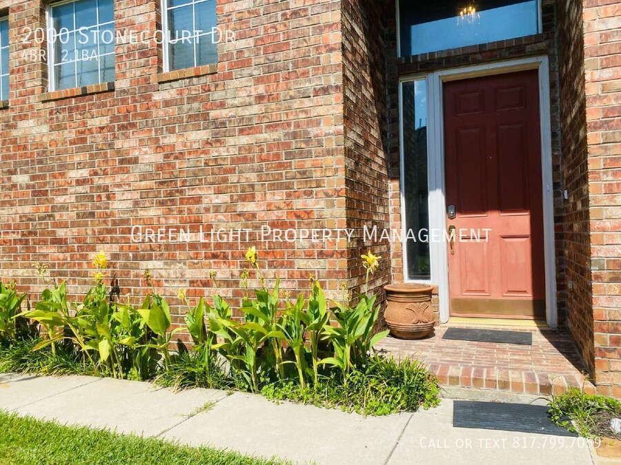 2000 Stonecourt Dr - Photo 3 of 29