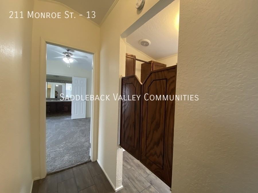 211 Monroe St #13 - Photo 3 of 13