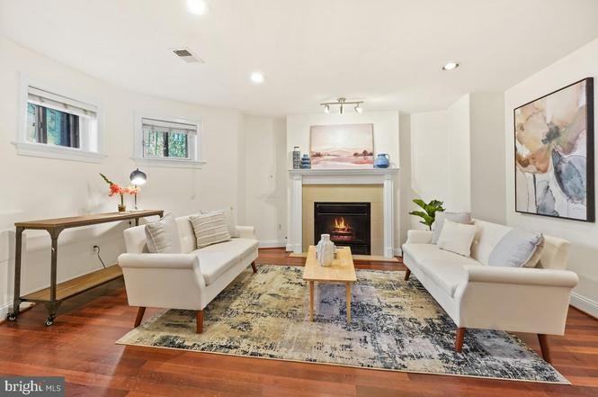1300 Monroe St Nw #1 - Photo 3 of 25