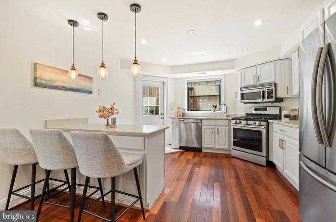 1300 Monroe St Nw #1 - Photo 7 of 25
