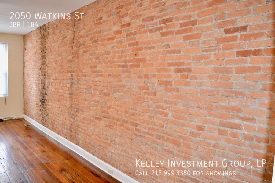 2050 Watkins St - Photo 5 of 40