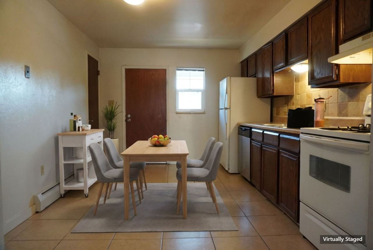 1409 Utah St #D - Photo 5 of 30