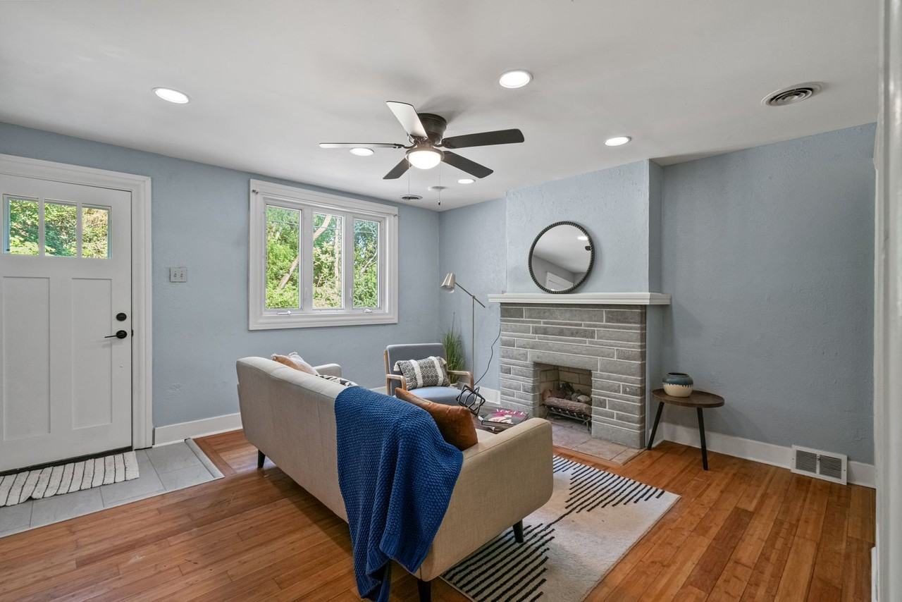 7 Greeley St - Photo 2 of 26