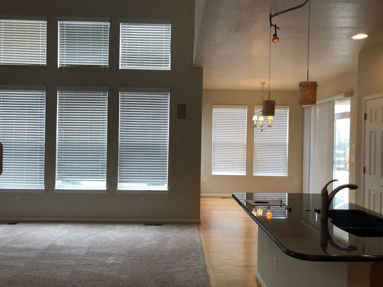 3809 Eclipse Ln - Photo 2 of 16