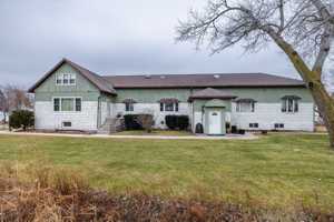 featured image of N8095 Lakeshore Dr