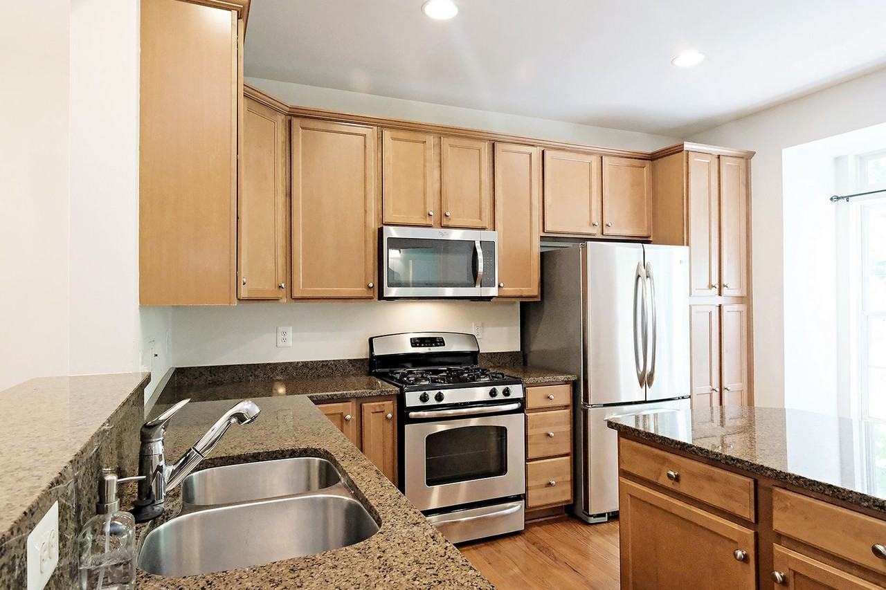 914 Bing Ln - Photo 4 of 27