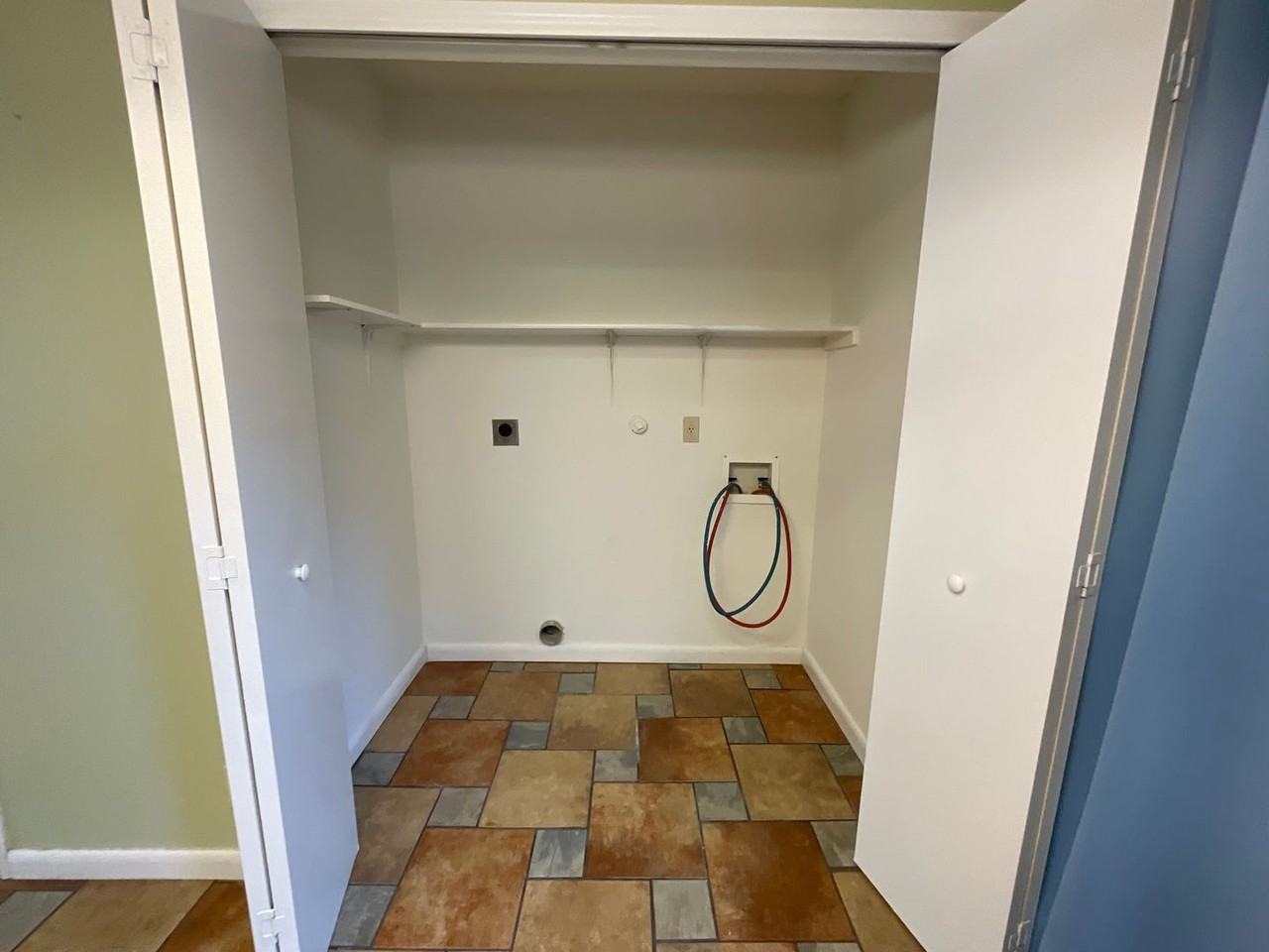 7926 Ruby Mdw - Photo 6 of 18