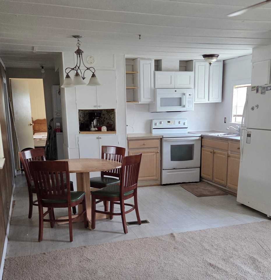 827 Carol St #NA - Photo 2 of 5