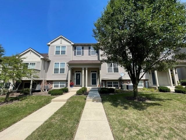 1011 Ellsworth Dr - Photo 4 of 16