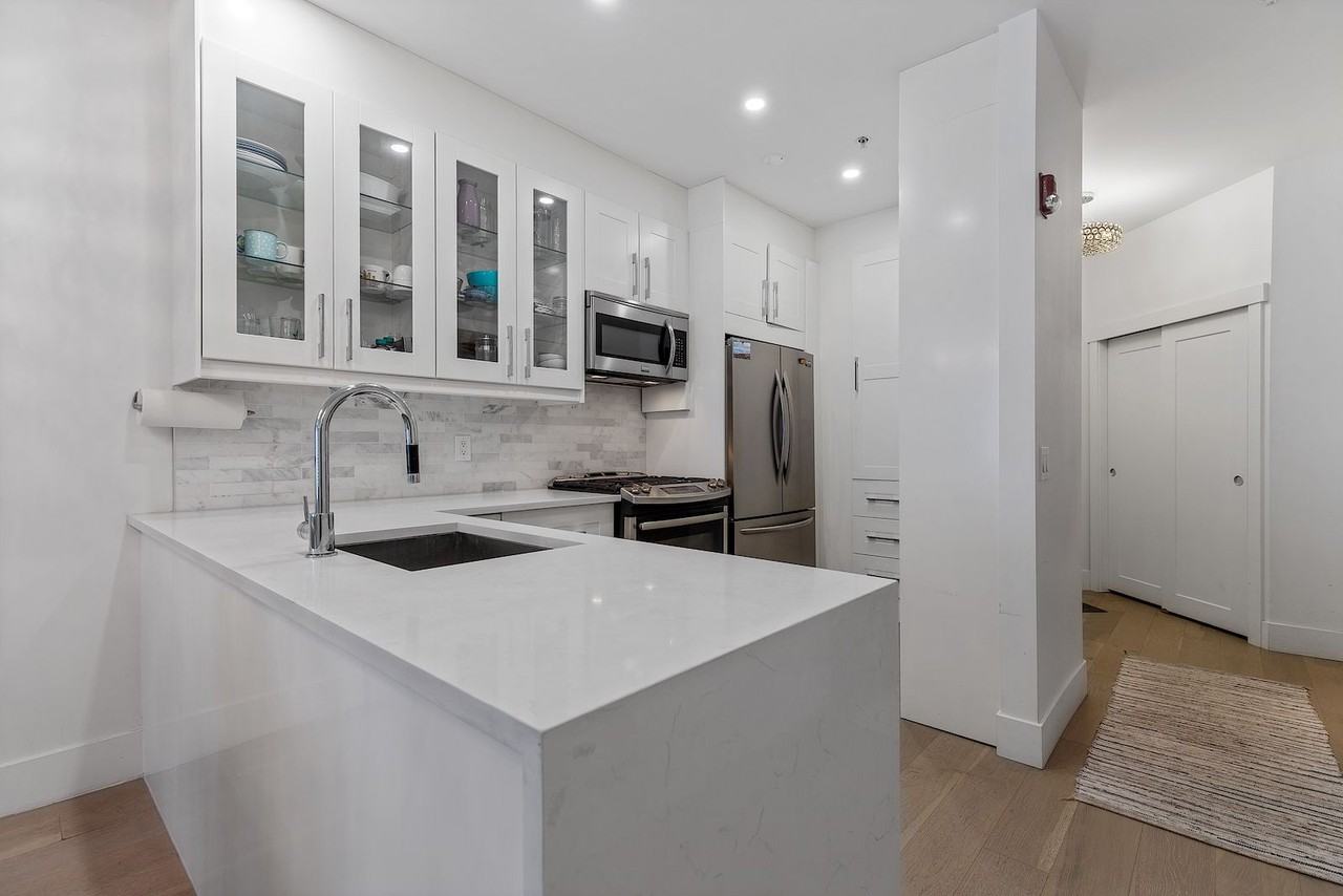 923 15 Ave Sw #407 - Photo 6 of 23