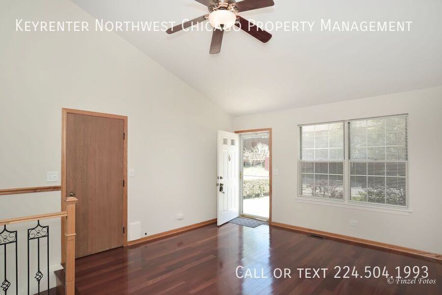 1212 Stratford Ln - Photo 5 of 16