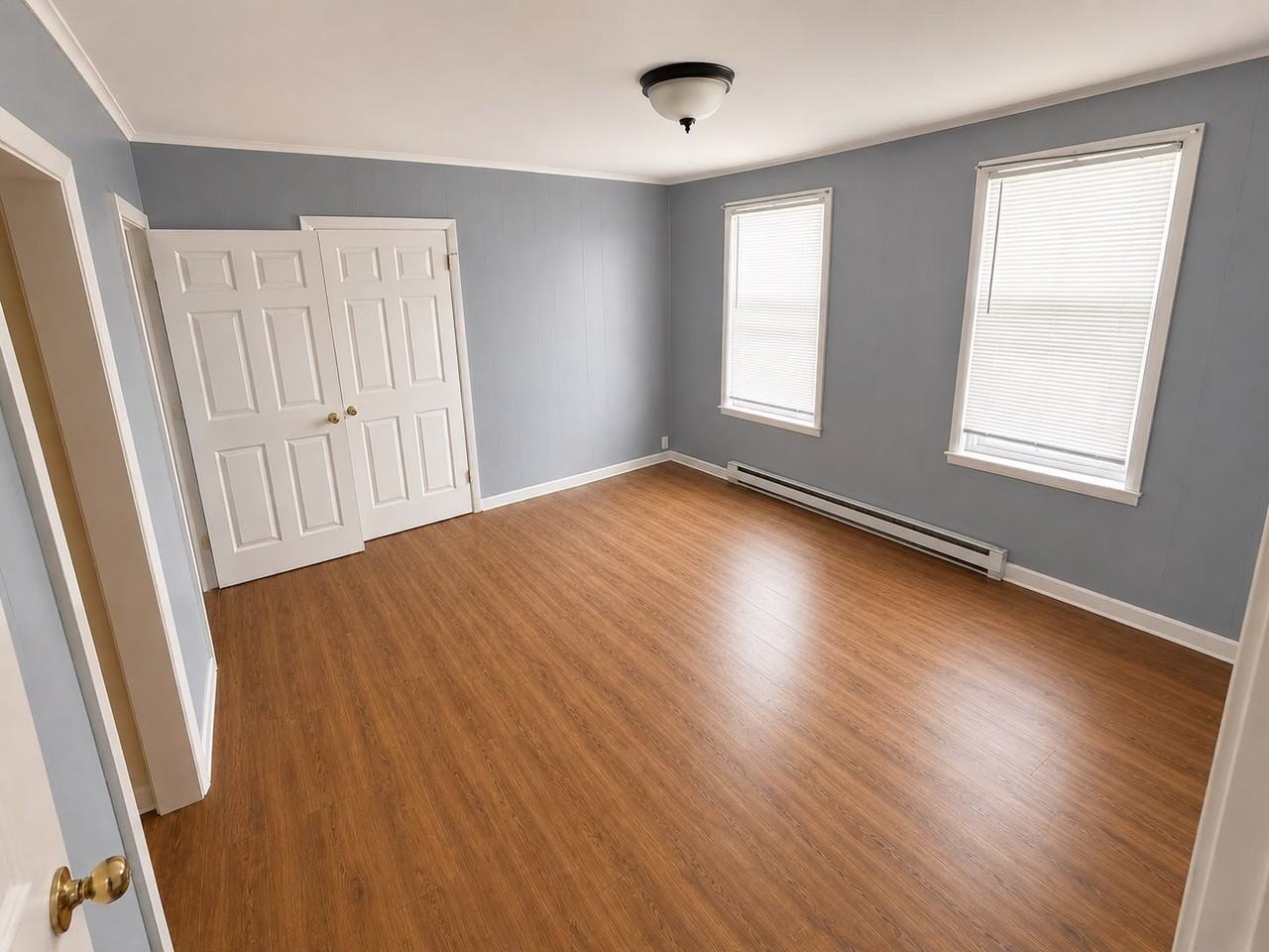 21 Nicholas Sq #C - Photo 2 of 6