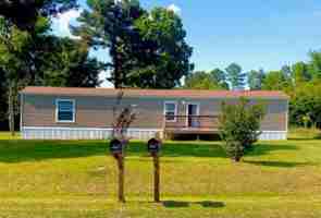 featured image of 104 Persimmon Dr