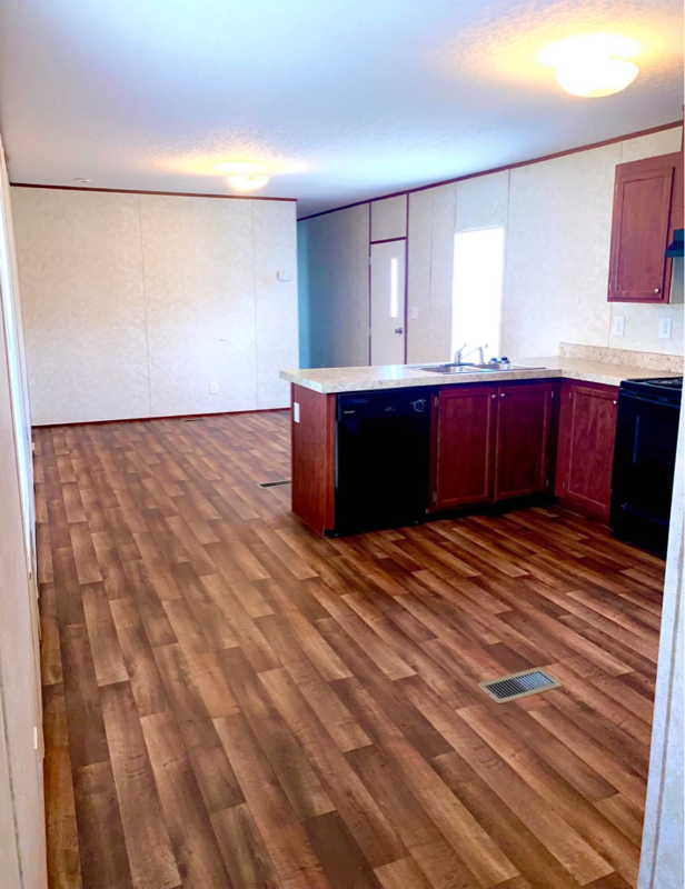 104 Persimmon Dr - Photo 6 of 20