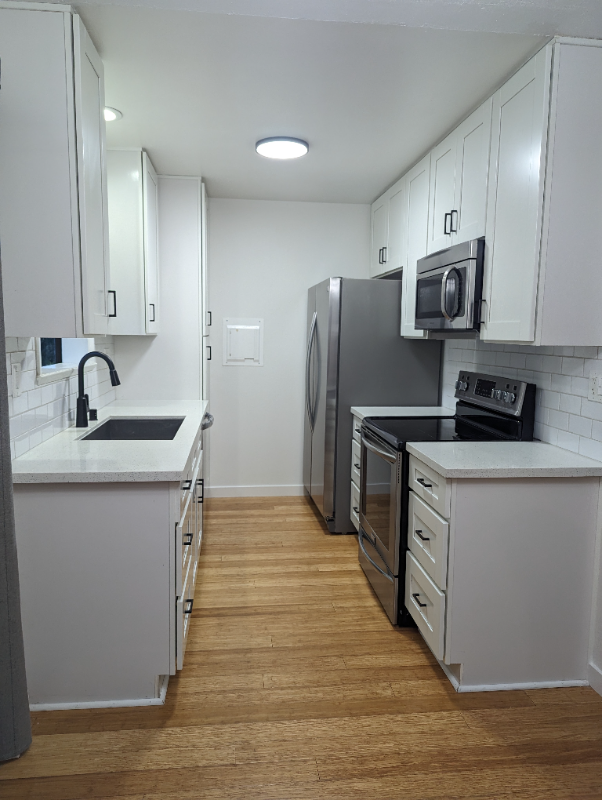 725 Coronado Ave #102 - Photo 4 of 20