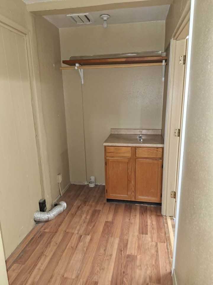 3204 Busch St #3206 - Photo 6 of 9