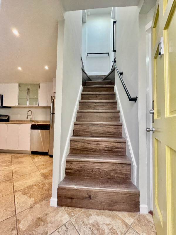 1005 Frankford Ave - Photo 5 of 20