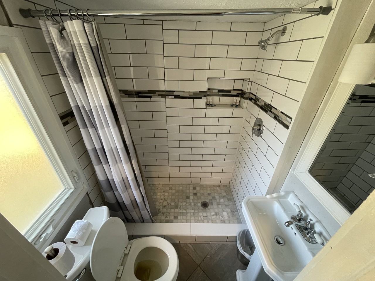 410 E Floribraska Ave - Photo 5 of 6
