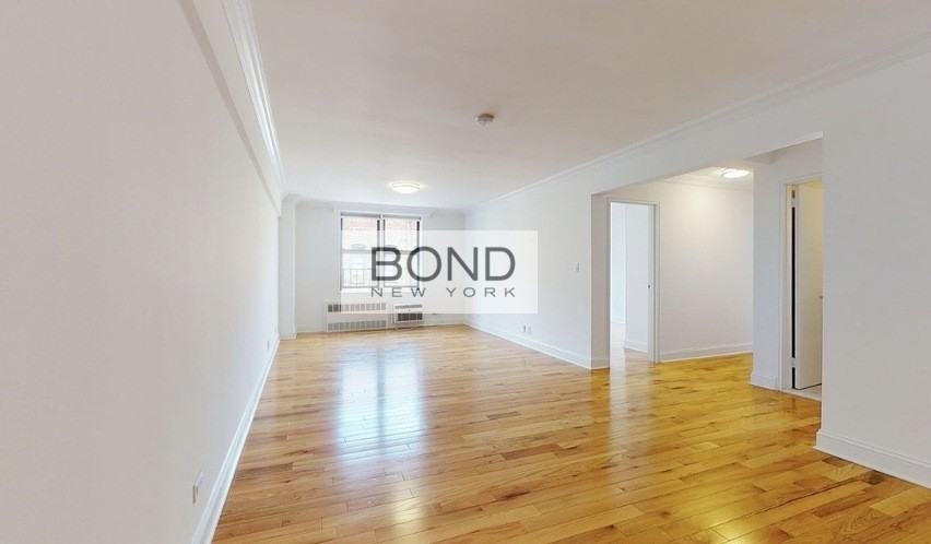305 W 13th St #N - Photo 3 of 9