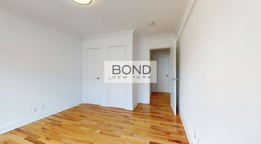 305 W 13th St #N - Photo 6 of 9