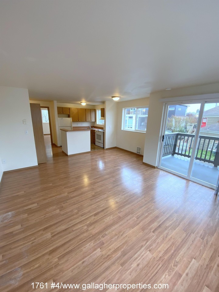 1761 - Photo 3 of 18