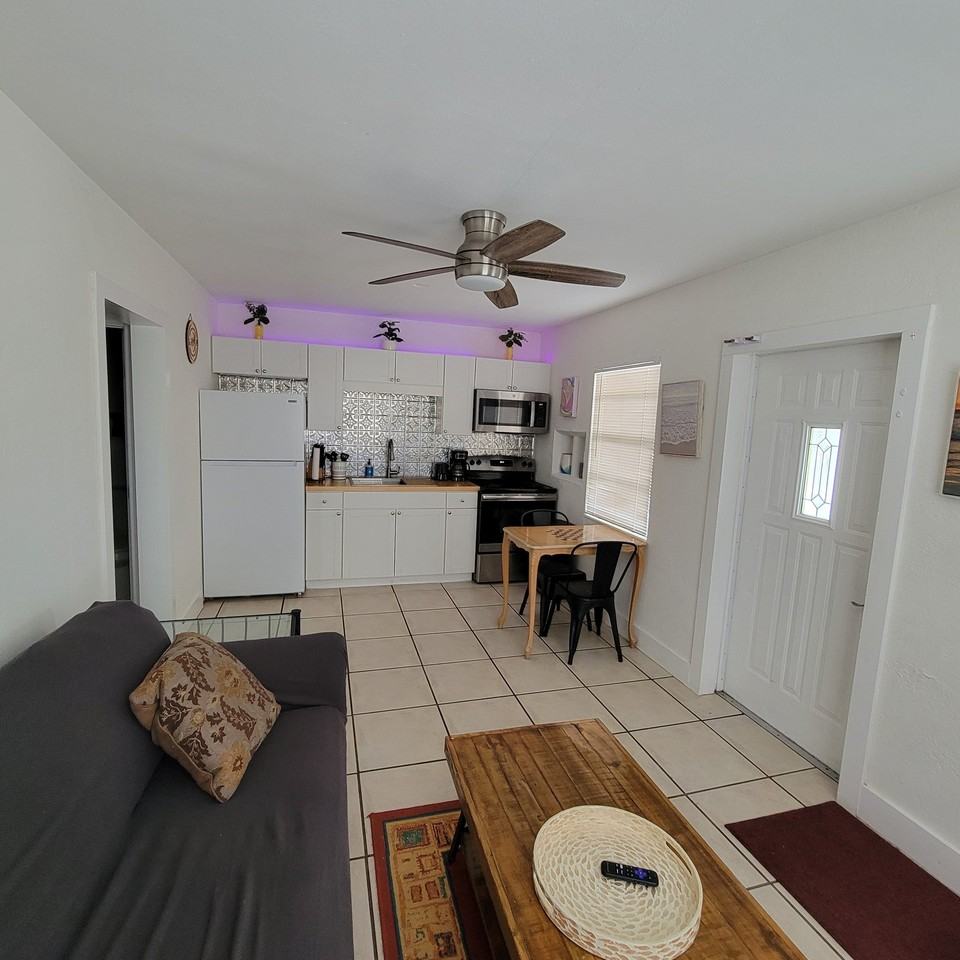 10117 Cortez Rd W #1 - Photo 6 of 12