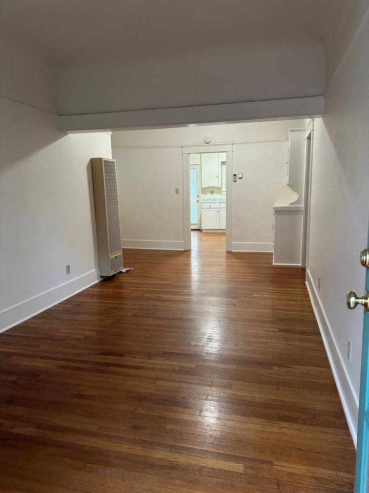 2446 India St - Photo 4 of 26