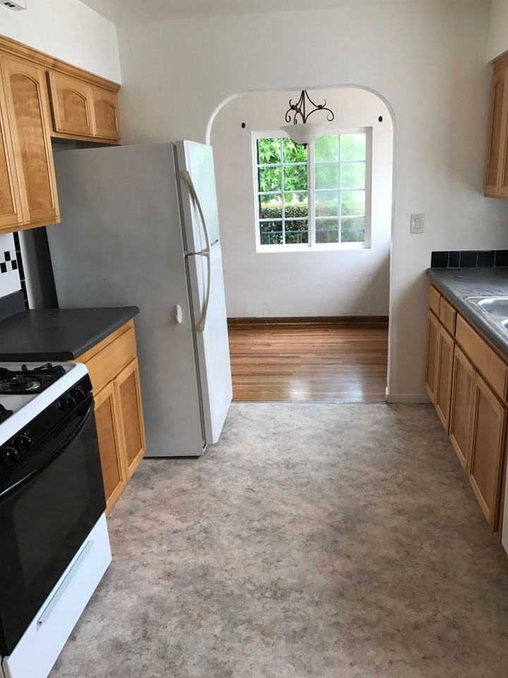 4638 36th St - Photo 6 of 8