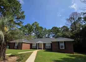 featured image of 3917 Rodnor Forest Ln Apt A