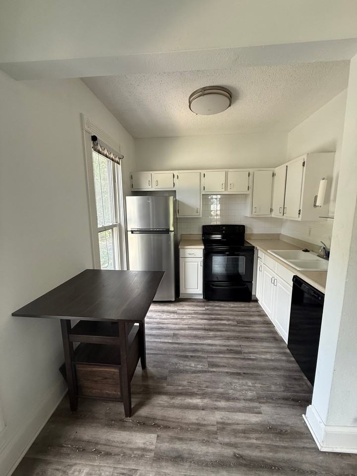 754 19th St #3 - Photo 5 of 6