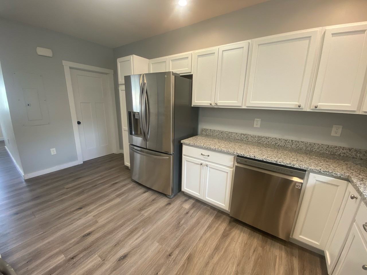 South Main 451 B - Photo 3 of 22