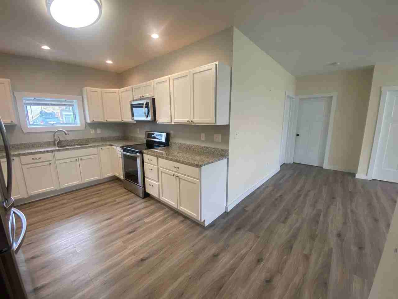 South Main 451 B - Photo 4 of 22