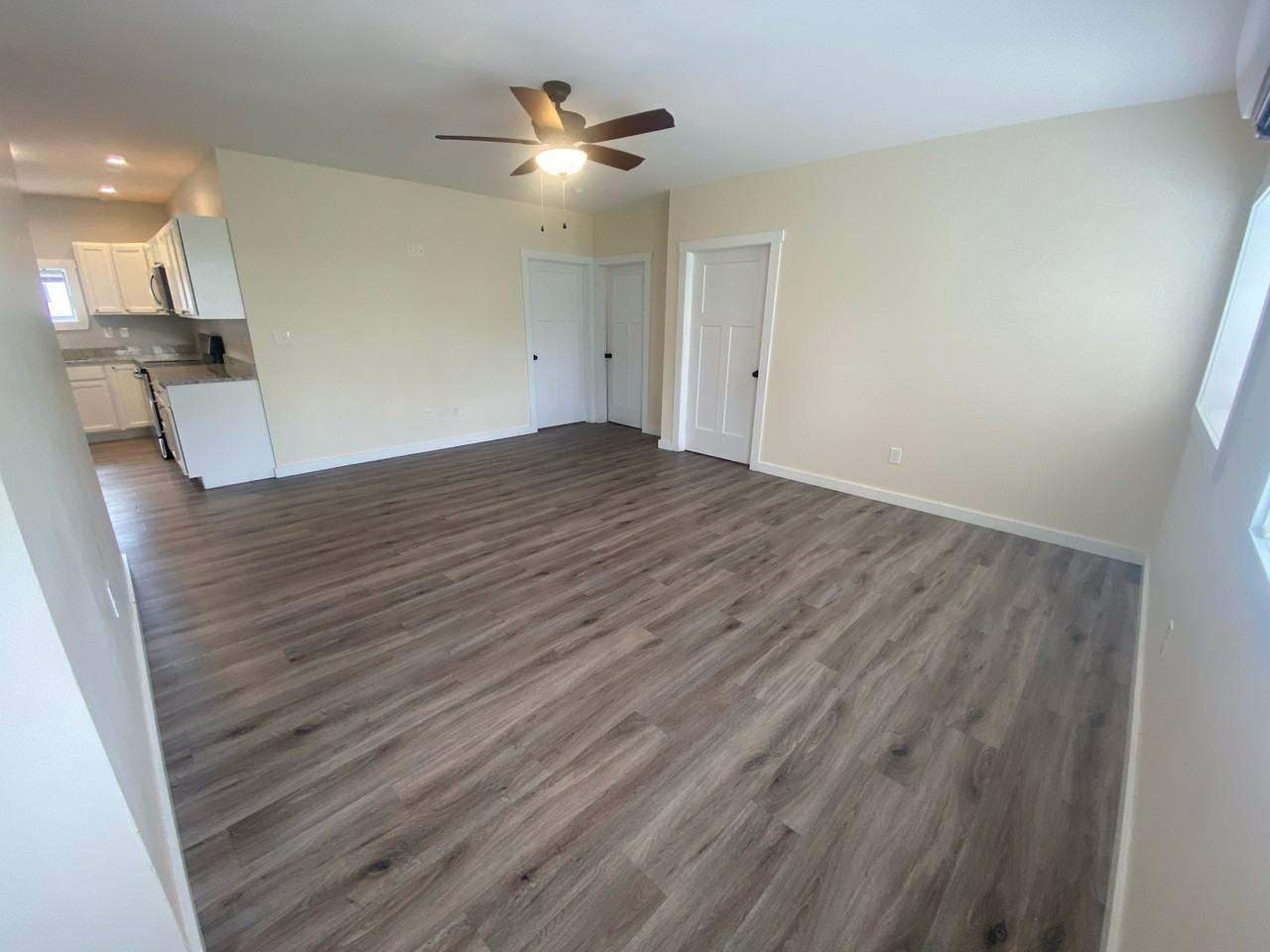 South Main 451 B - Photo 5 of 22