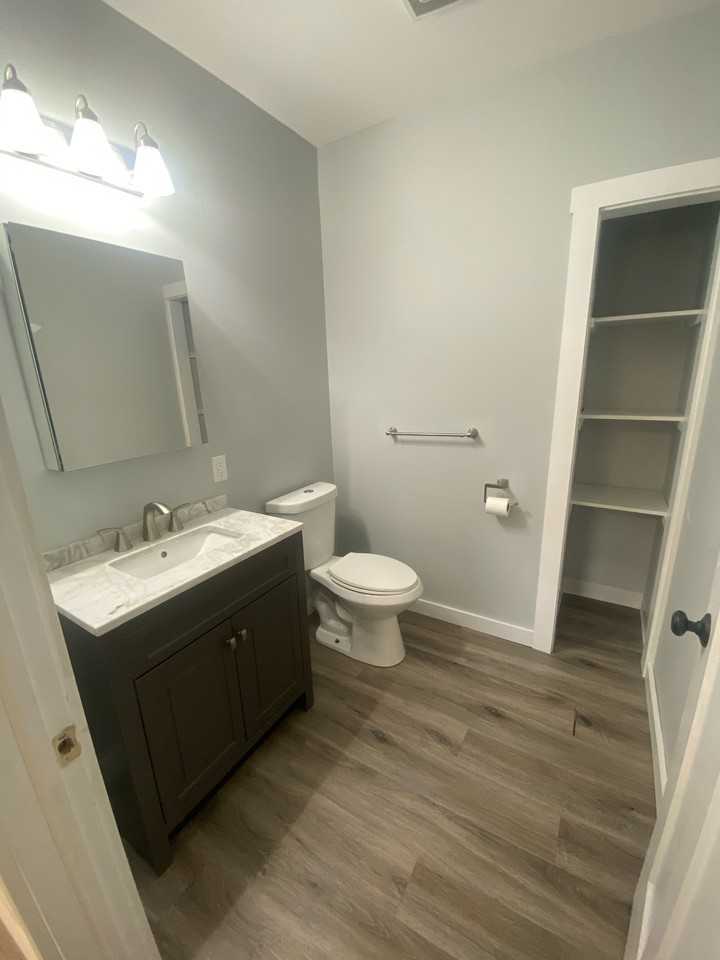 South Main 451 B - Photo 6 of 12