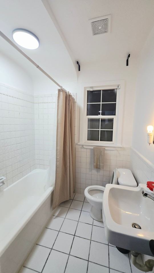 643 S Washington St - Photo 2 of 19