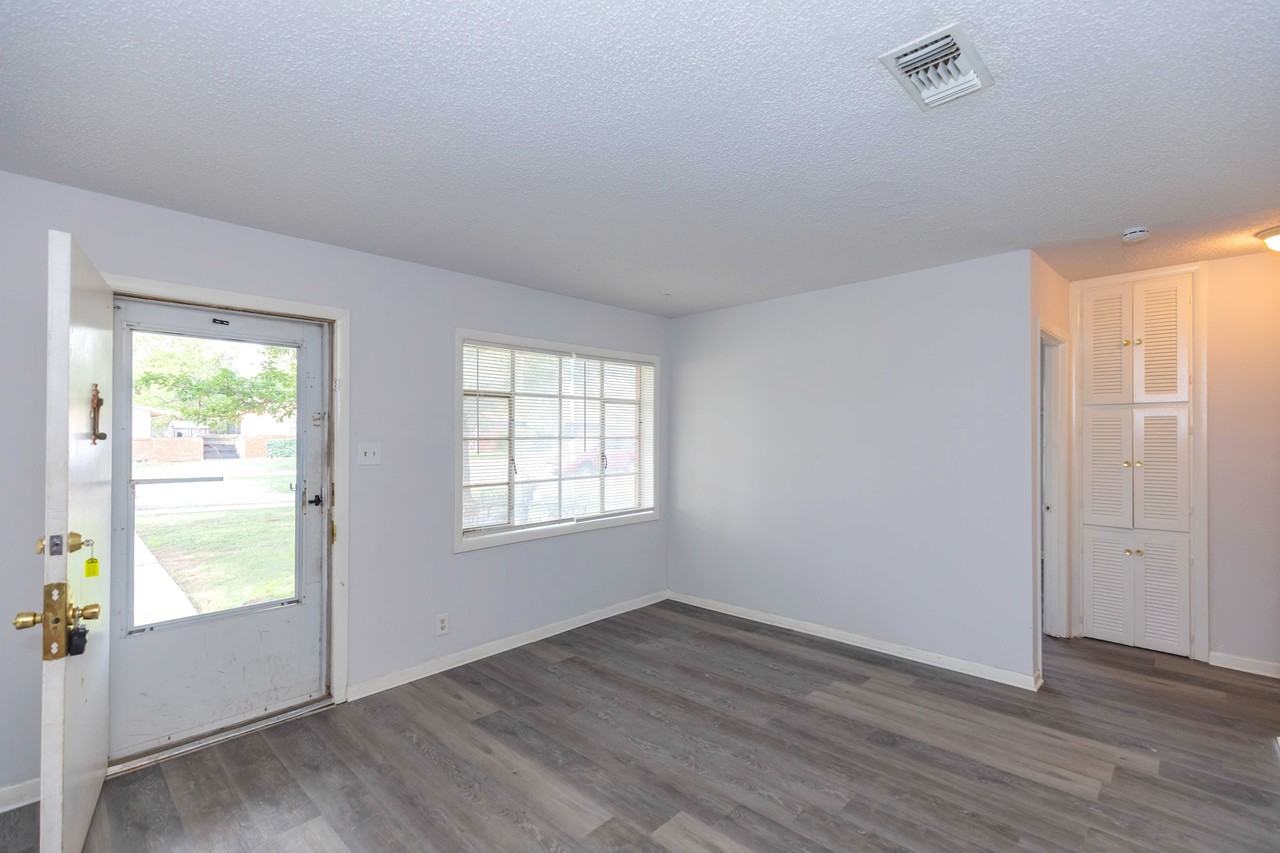 2706 Curtis Dr Unit B #B - Photo 6 of 15