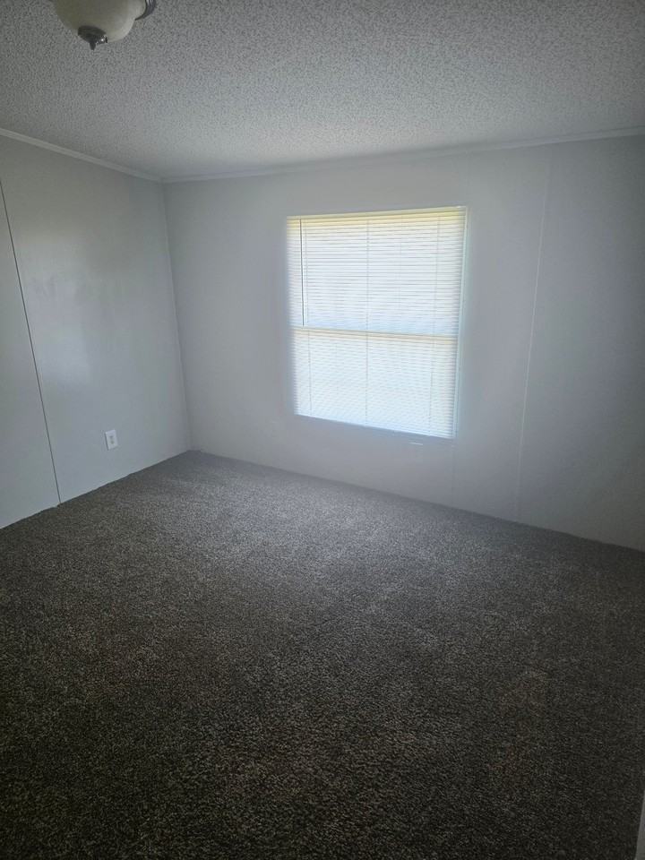 1311 Knotty Elm Loop #139 - Photo 5 of 10