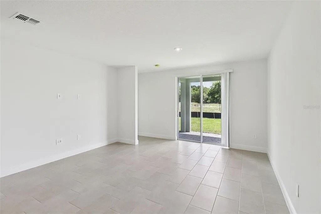 803 Sunshower Dr - Photo 2 of 7