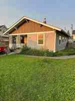 featured image of 614 W Main St