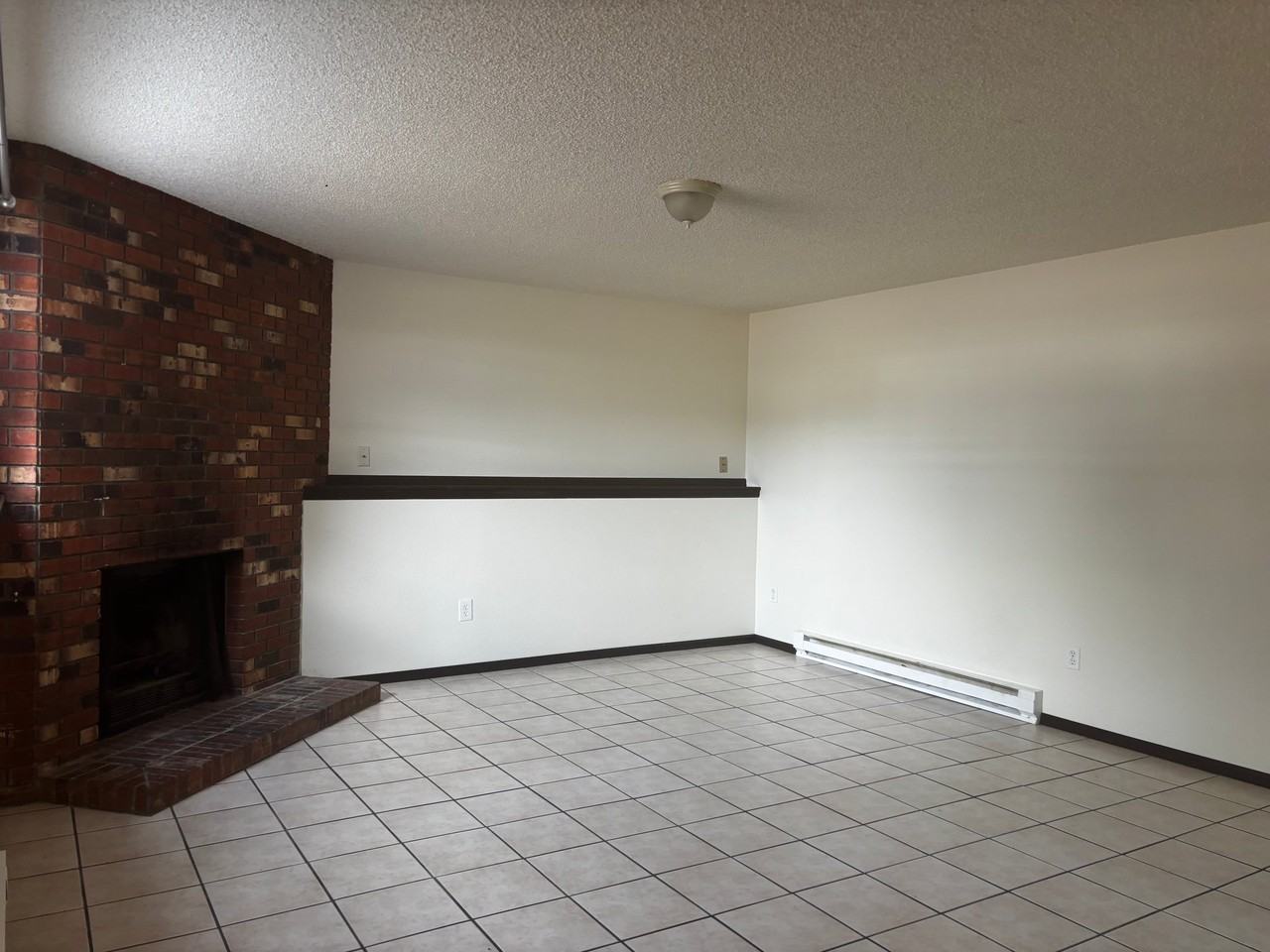 114 Juniper Pl #B - Photo 3 of 9