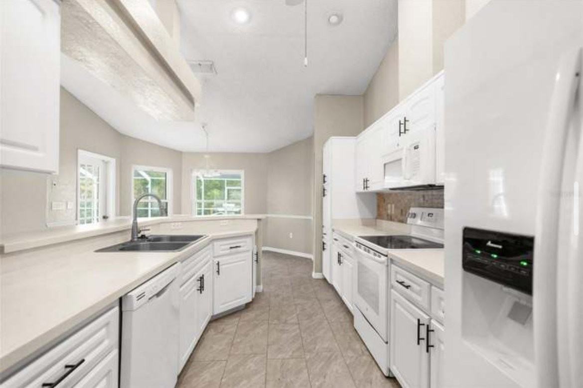 5256 Frost Rd - Photo 4 of 21