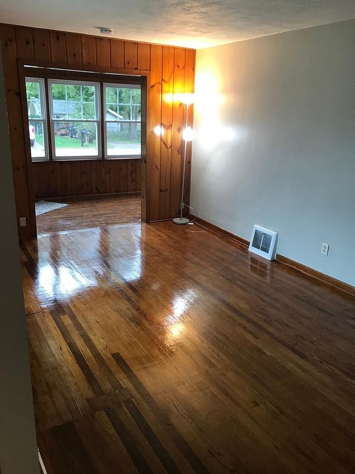 1210 Calgary St Ne - Photo 5 of 6