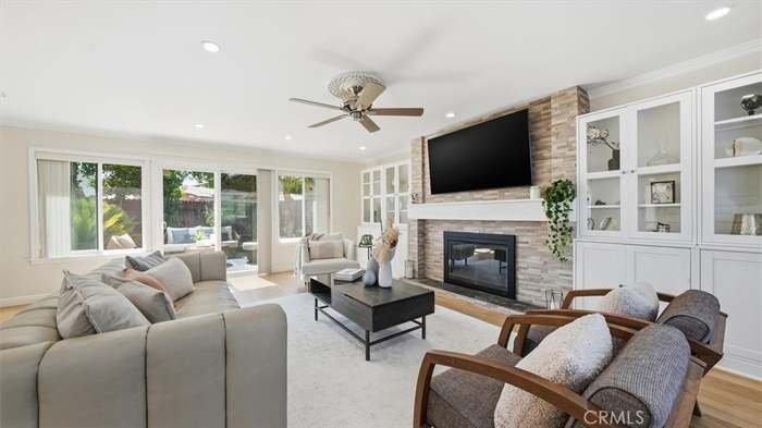 25006 Bani Ave - Photo 5 of 16