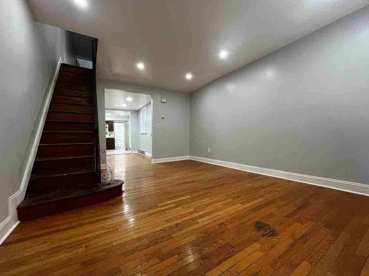 840 Elm St - Photo 3 of 7