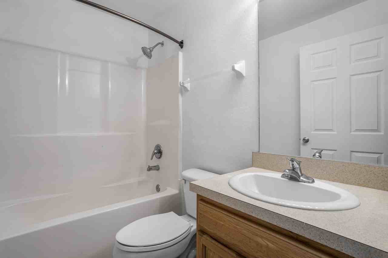 9100 Gray Ave - Photo 6 of 20