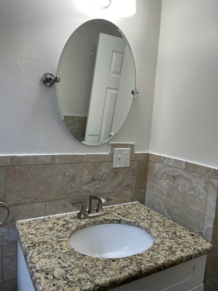 833 Pennington Street, Unit 2 - Photo 6 of 12