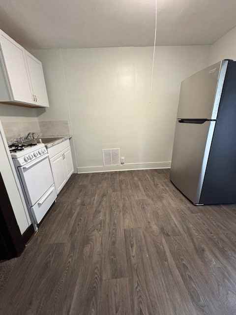 310 E Main St Apt 1a #1A - Photo 4 of 5