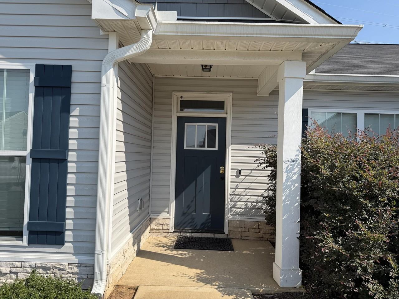 352 Fox Haven Dr - Photo 2 of 43